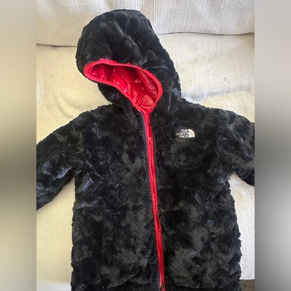The North Face Hooded Reversible Puffer Jacket 4T - Picture 6 of 8